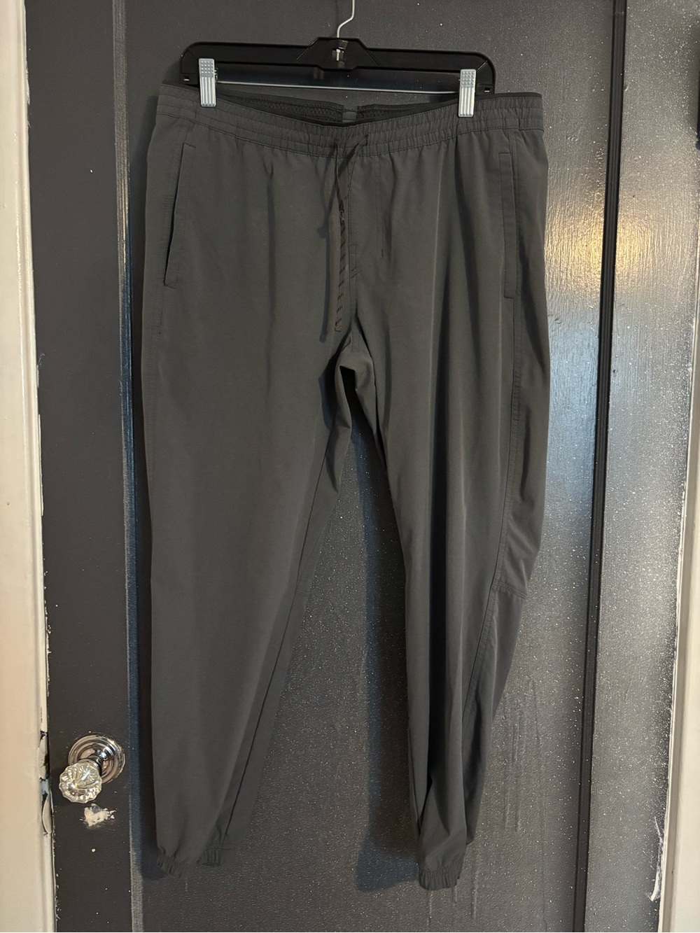 Kuhl Men's Dark Gray Athletic Jogger Pants
